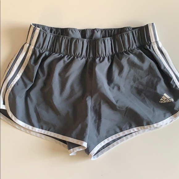 Adidas lot 2 tops and 2 bottoms. Size S. - Picture 5 of 5